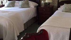 Room - Whashton Springs Farmhouse B&B (Richmond)