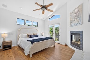3 bedrooms, WiFi, bed sheets - Ocean View Beach House with Rooftop Deck in Carlsbad (Carlsbad)