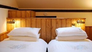 Room - The Plume of Feathers - Inn (Farnham)