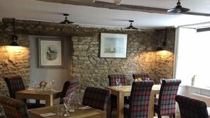 Dining - The George At Nunney (Frome)
