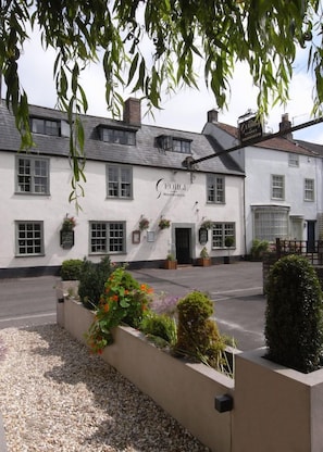 Exterior - The George At Nunney (Frome)