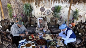 Outdoor dining - Zad El Mosafer (Yusuf as-Sidiq)