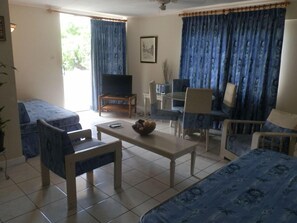 Unclassified image, 3 of 30, button - Beach Club 1 Bedroom Apartment (Ocho Rios)