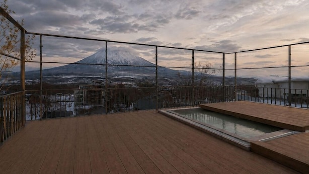 Outdoor spa tub - Kira Kira (Kutchan)