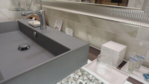 Bathroom - Hotel Shikinokura (Kawazu)