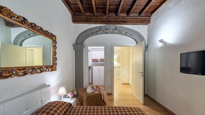 Room - Windows on Florence (Florence)