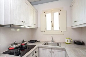 Private kitchen - My Villa (Naxos)