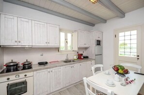Private kitchen - My Villa (Naxos)