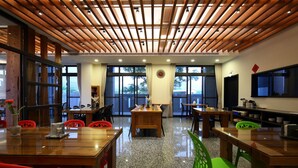 Unclassified image, 2 of 54, button - Flowers Villa (Ji'an)
