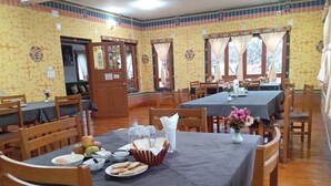 Dining - Nivvana Lodge & Homestay (Paro)
