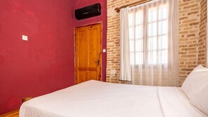Room - Rönesans Otel (Antalya)