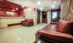 Lobby - Lucky Hotels And Restaurants Bandra (Mumbai)