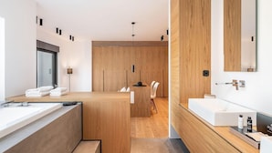 Bathroom - Seametry Luxury Living Apartments (Chania)