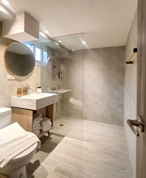 Imej tidak diklasifikasikan, 4 daripada 47, butang