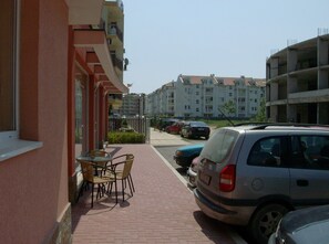 Tempat makan outdoor