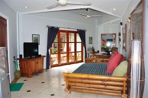 Living area - Villa Naga Maya (Legian)
