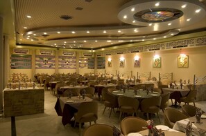 Dining - L M B Hotel (Jaipur)