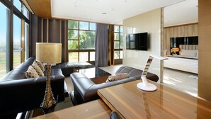 Living area - Jinsha Lake Side Hotel (Jinsha)