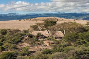 Unclassified image, 2 of 50, button - Lewa Safari Camp (Meru)