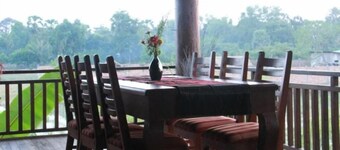 The Bong Thom Homestay by AIC