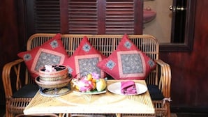 Outdoor dining - The Bong Thom Homestay by AIC (Banteay Srei)