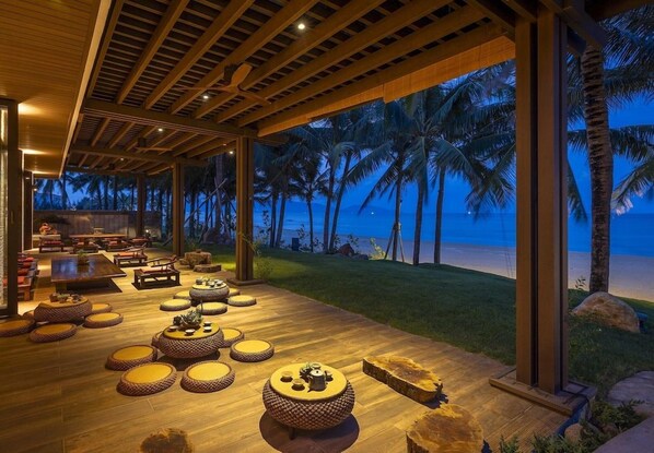 Outdoor dining - Mangala Garden (Da Nang Municipality)