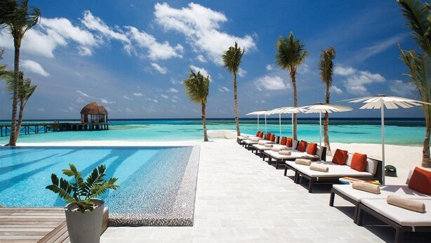 Pool - Ozen Life Maadhoo Resort (Maadhoo)