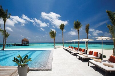 Ozen Life Maadhoo Resort