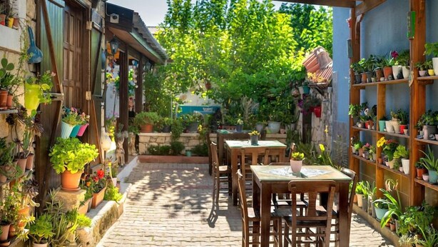 Outdoor dining - Avci Han Tas Ev Hotel - Adults Only (Çeşme)