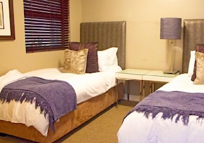 Unclassified image, 2 of 45, button - ITC Hospitality Group Two Bedrooms Cartwright's Corner (Cape Town)