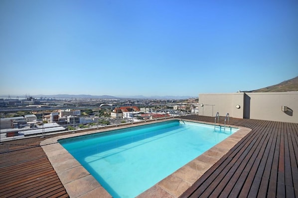 Pool - Midtown Rentals At The Four Seasons (Cape Town)