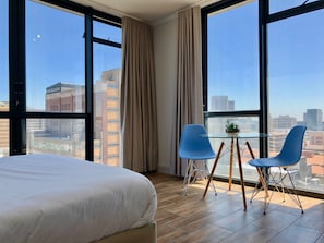 Room - Midtown Rentals At The Four Seasons (Cape Town)
