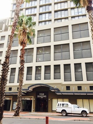 Exterior - Midtown Rentals At The Four Seasons (Cape Town)