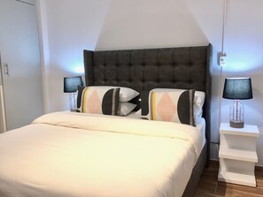 Room - Midtown Rentals At The Four Seasons (Cape Town)