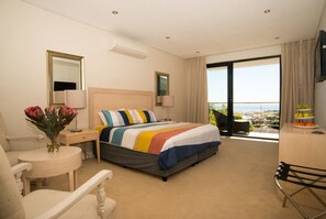 Room - The Blue Emerald (Cape Town)