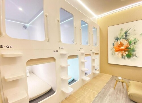 Japanese Sleep Box Da Nang Airport