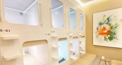 Japanese Sleep Box Da Nang Airport