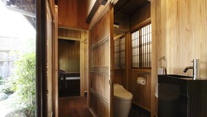 Unclassified image, 2 of 51, button - Shimoza-an (Kyoto)