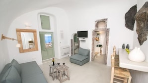 Living area - Opsis Cave House (Santorini)