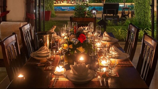 Outdoor dining - Baan Tawan Chai (Koh Samui)
