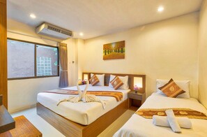 Room - Lucky Patong Hotel (Patong)