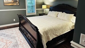 Room - The Copper Petal Farmhouse is a charming 3 bedroom 2 bath home in Dickson TN (Dickson)