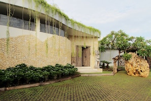 รูปภาพที่ไม่ได้จัดประเภท, 2 จาก 52, ปุ่ม