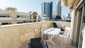Outdoor dining - Sea N'rent - 18 Ben Yehuda Tel Aviv (Tel Aviv)