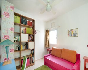 Unclassified image, 2 of 18, button - Sea N'rent - 19 Pines Tel Aviv (Tel Aviv)
