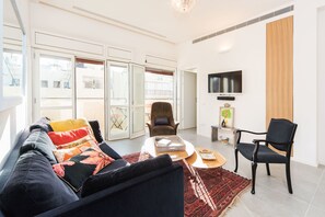Living area - Sea N'rent - 204 Ben Yehuda Tel Aviv (Tel Aviv)