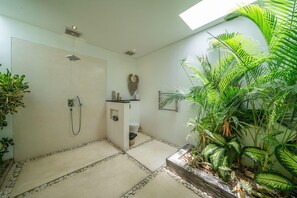 Bathroom - Villa Bima (Seminyak)