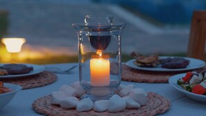 Food and drink - Villa Artemis (Rhodes)