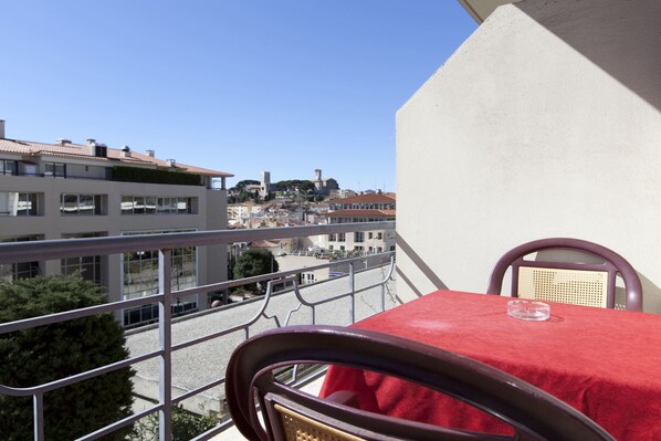 Outdoor dining - Bellevue (Cannes)