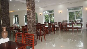 Dining - Vanda Hotel (Phu Quoc)